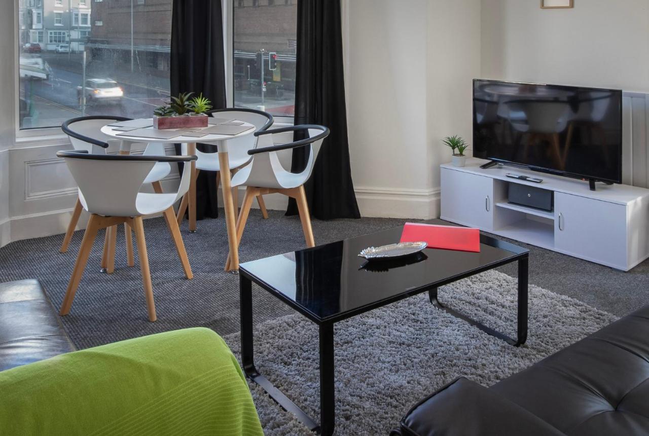 Appartement 02 Springfield - Sleeps 6 à Blackpool Extérieur photo