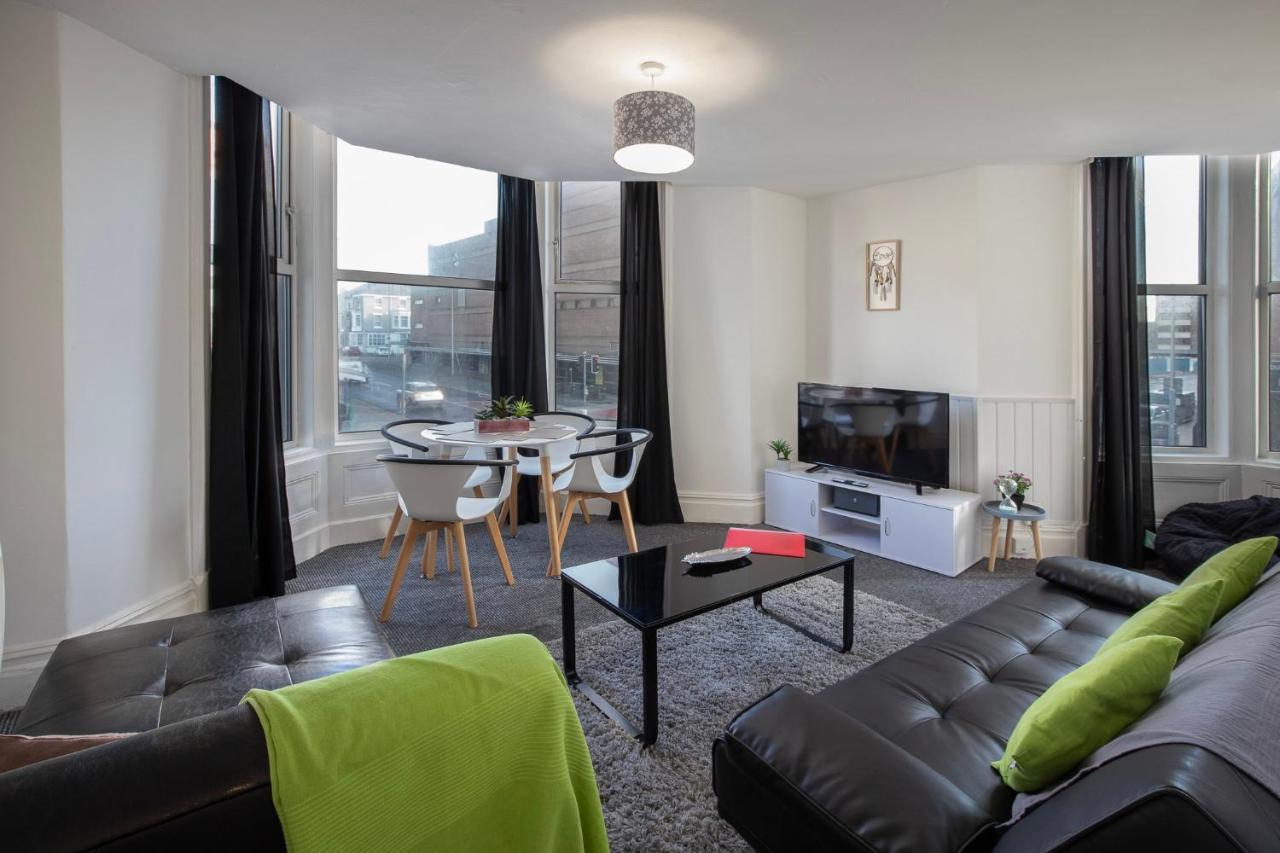 Appartement 02 Springfield - Sleeps 6 à Blackpool Extérieur photo