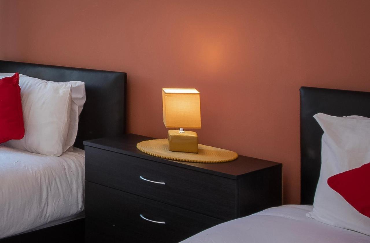 Appartement 02 Springfield - Sleeps 6 à Blackpool Extérieur photo